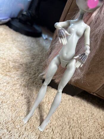 Zombie_Doll