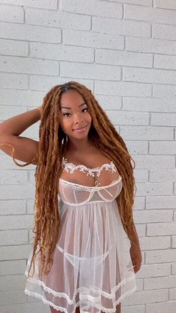 ZuriBellaRose