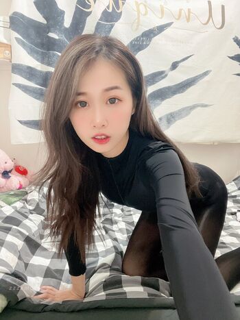 Zzzzm83 新莊張美 Rita