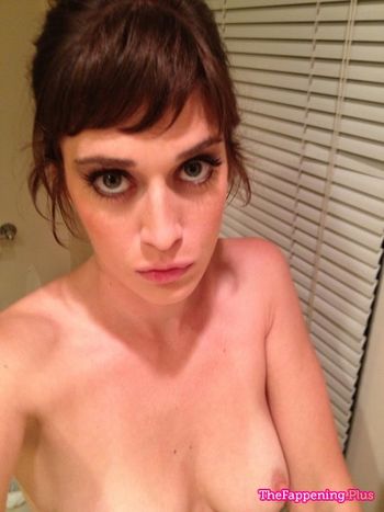 Lizzy Caplan
