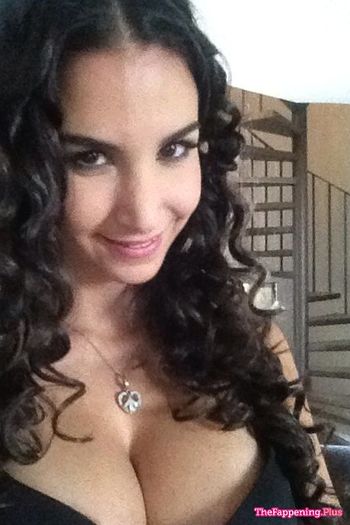 Sila Sahin