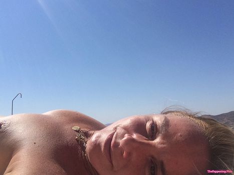 Tamzin Outhwaite