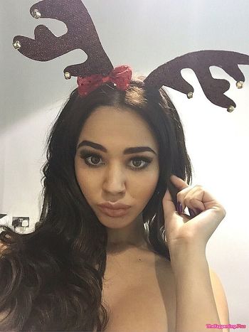 Courtnie Quinlan