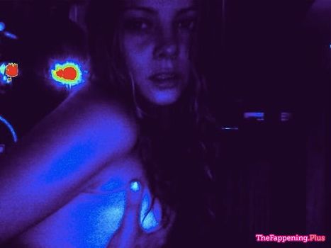 Bijou Phillips